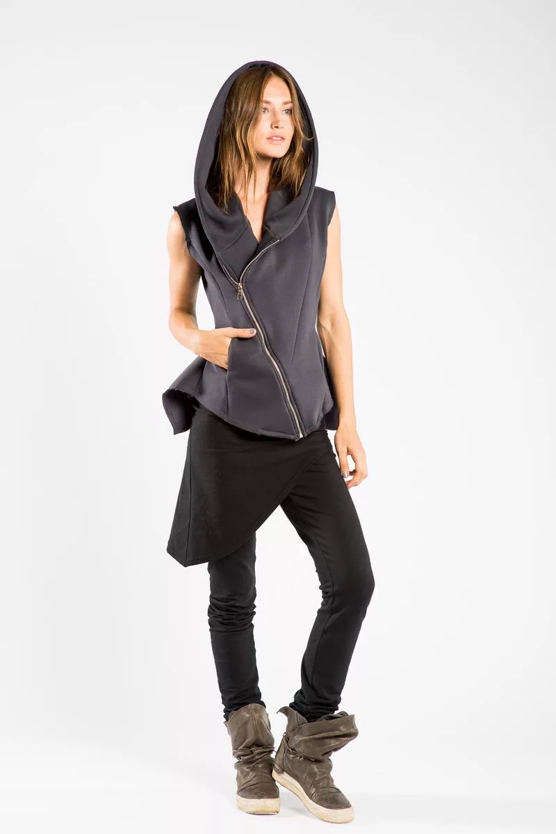 Insulated vest of grey color - Image 12