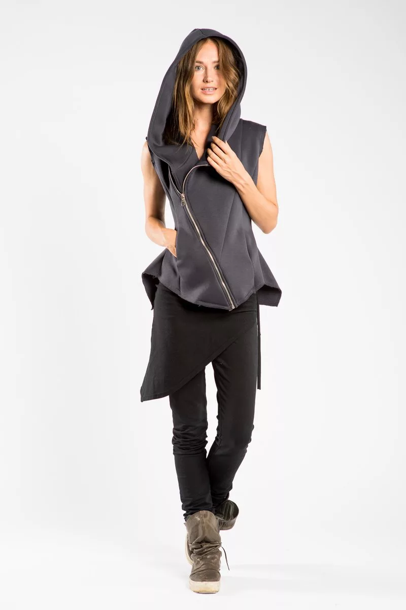 Insulated vest of grey color - Image 10