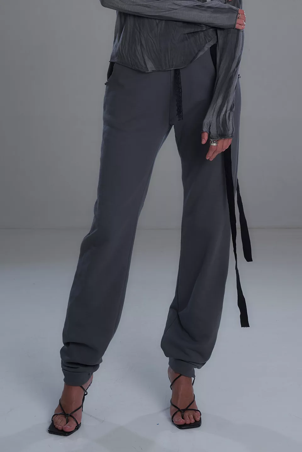 Trousers with ribbons - Image 2
