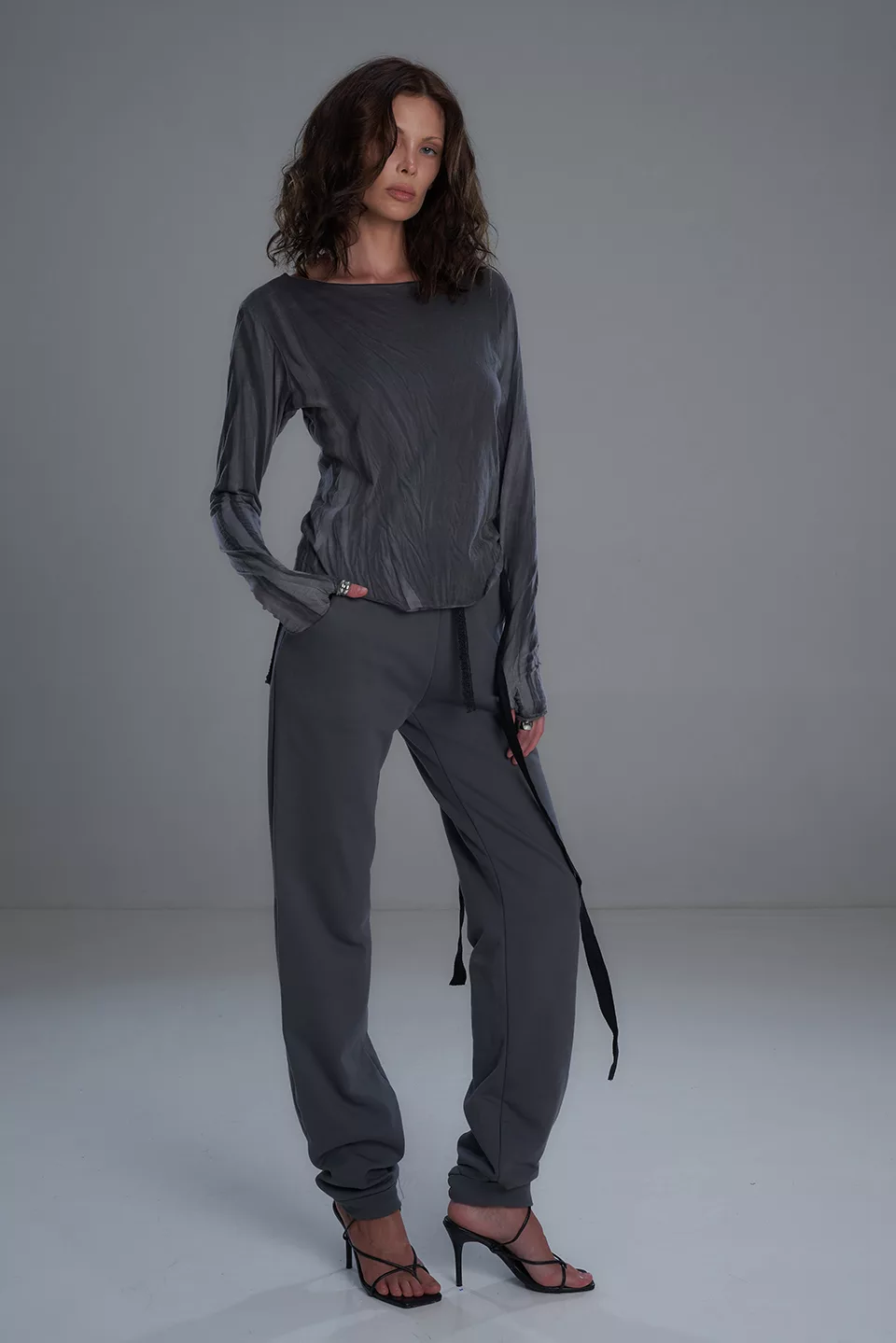 Trousers with ribbons - Image 7