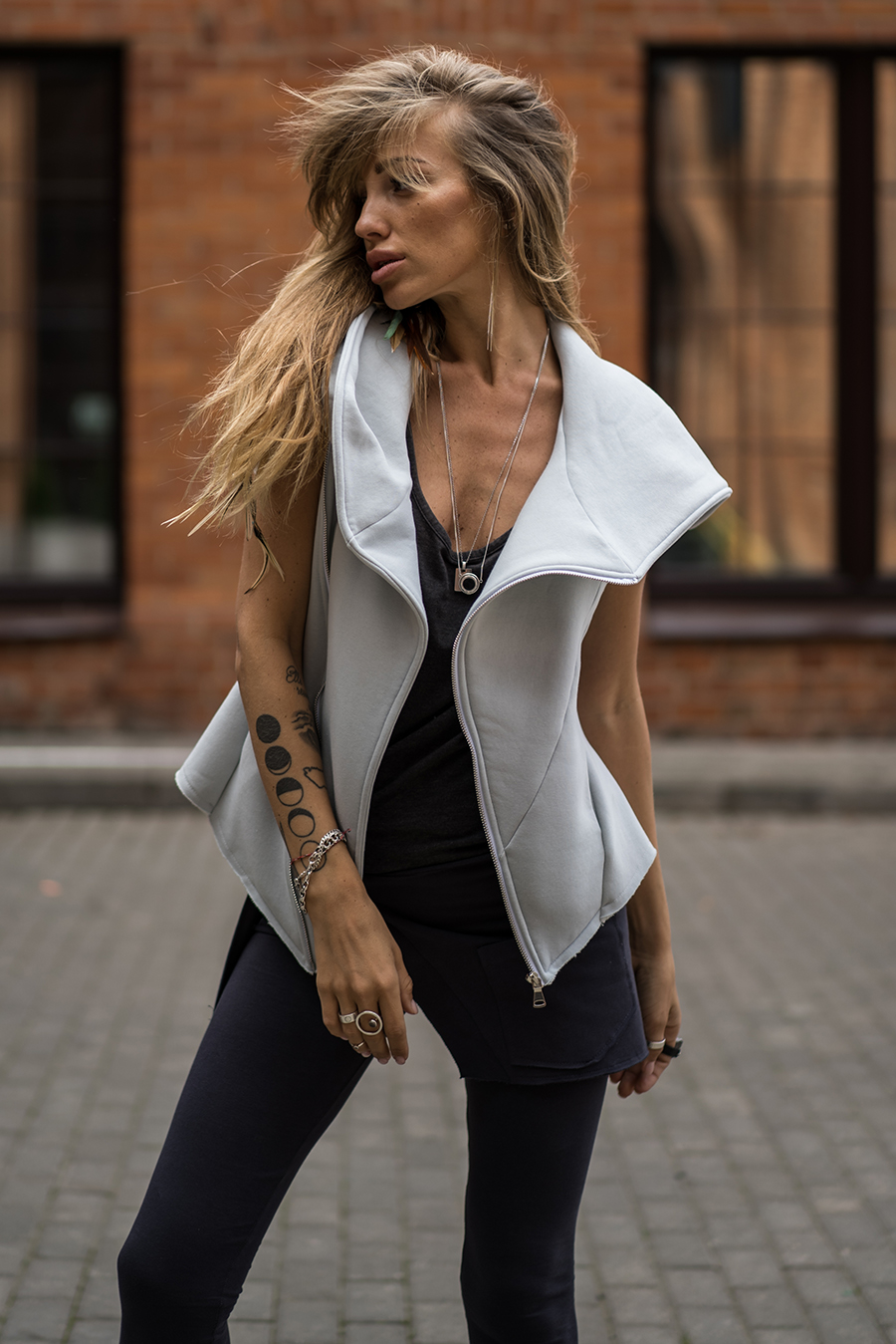 Light-gray vest with a hem - Image 14
