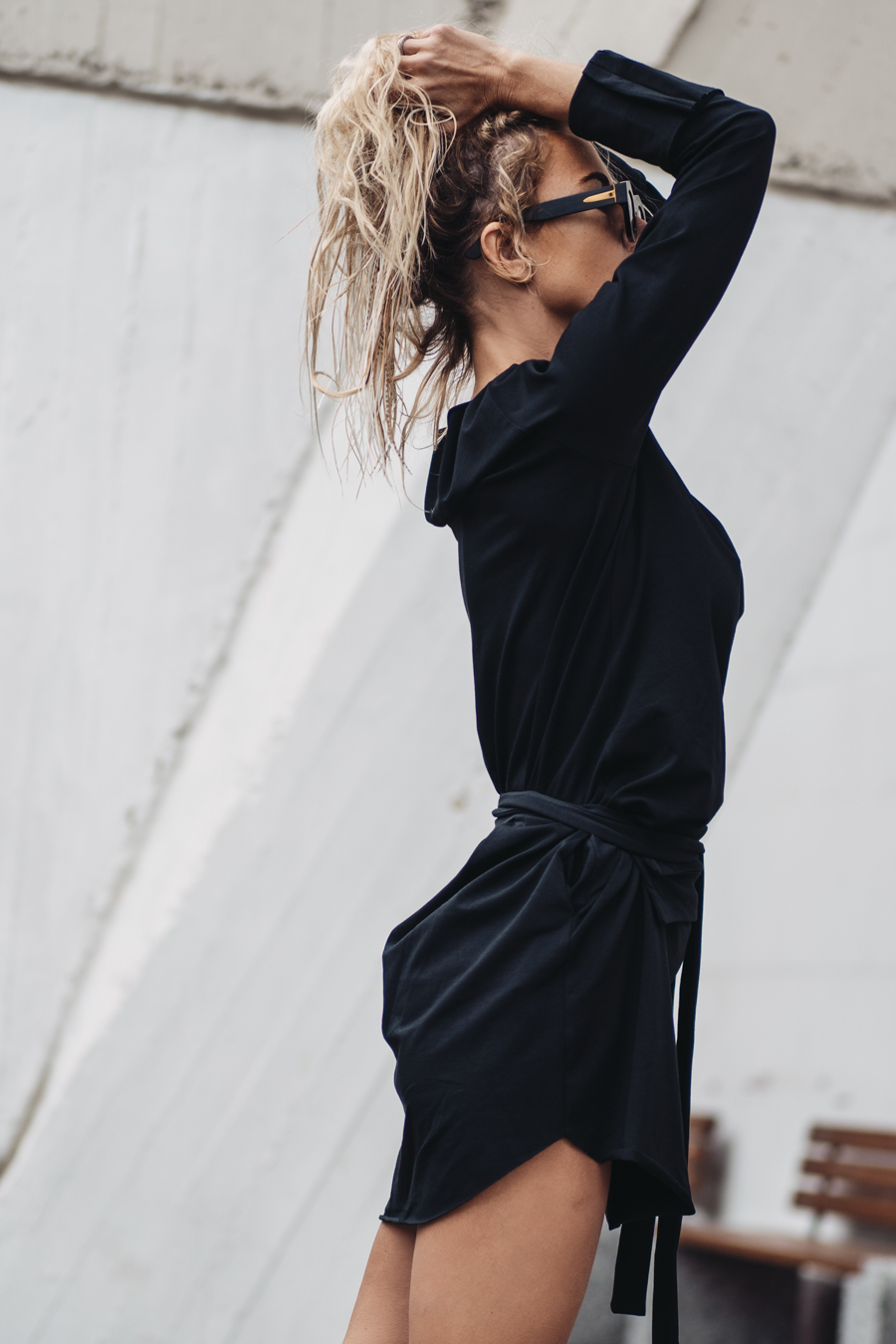Knitted dress with high cuffs - Image 7
