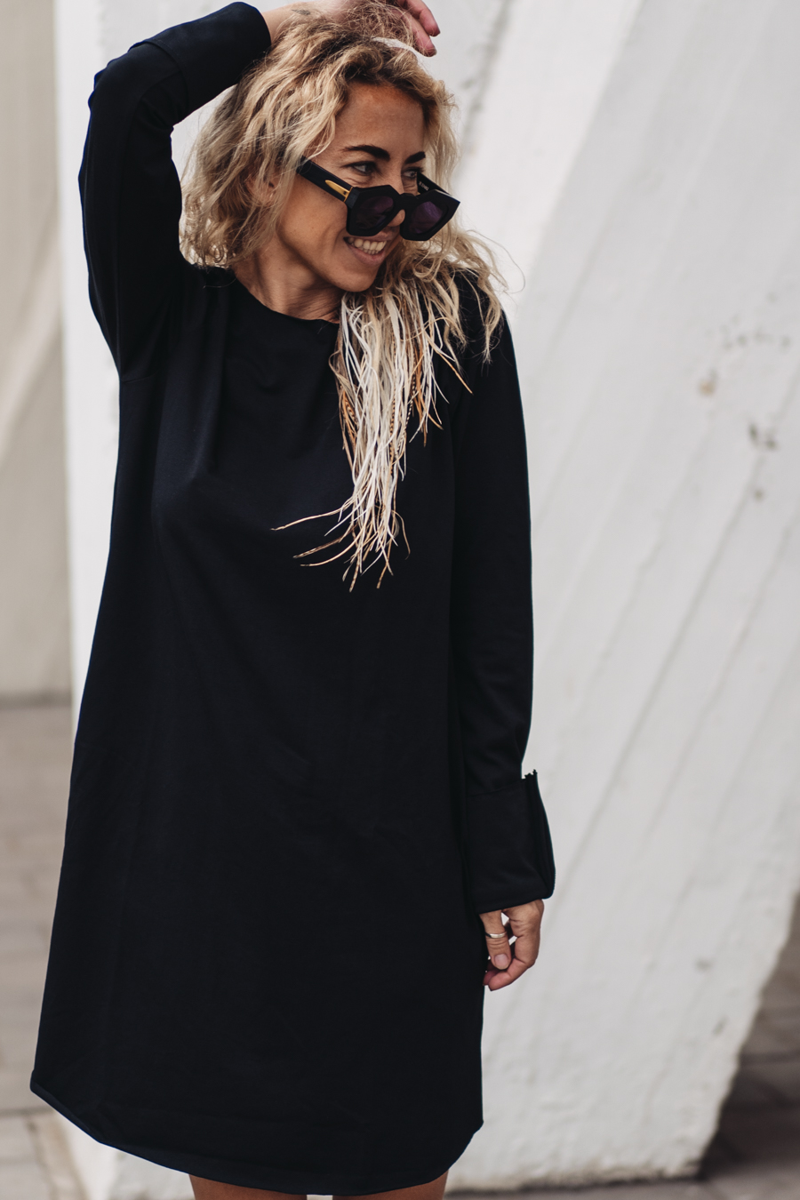Knitted dress with high cuffs - Image 10