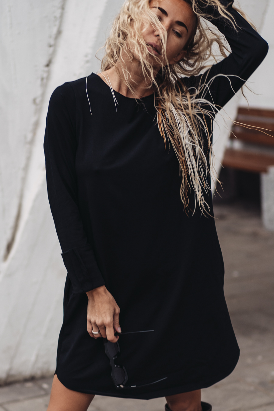 Knitted dress with high cuffs - Image 15