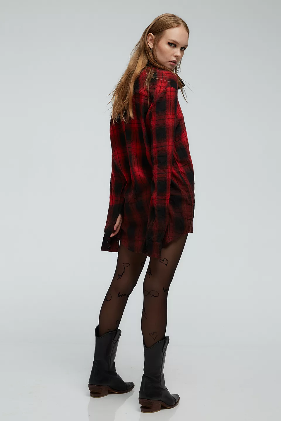 Red shirt with a gradient transitioning to a black bottom - Image 9
