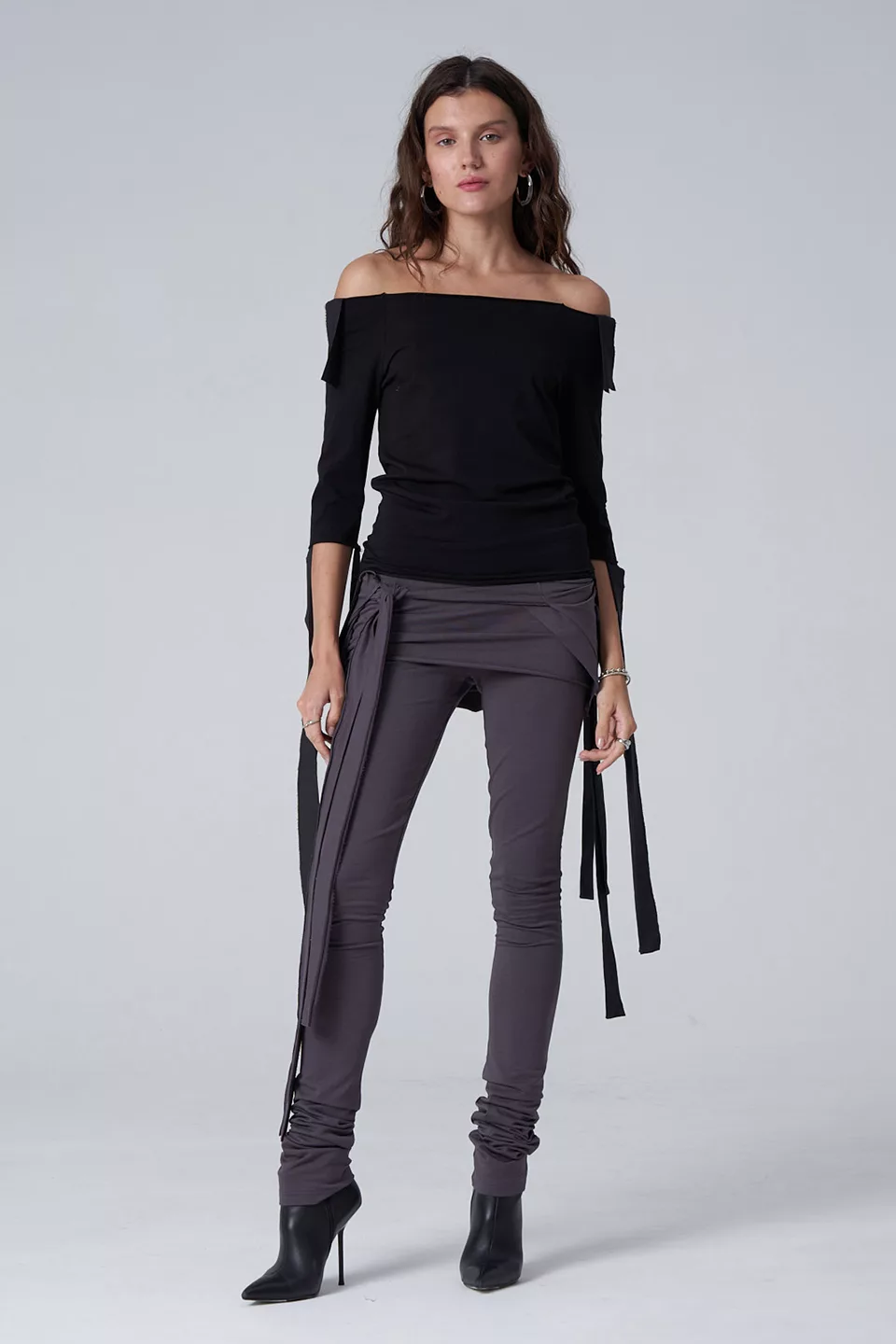 Leggings with belt-bag in gray color - Image 2