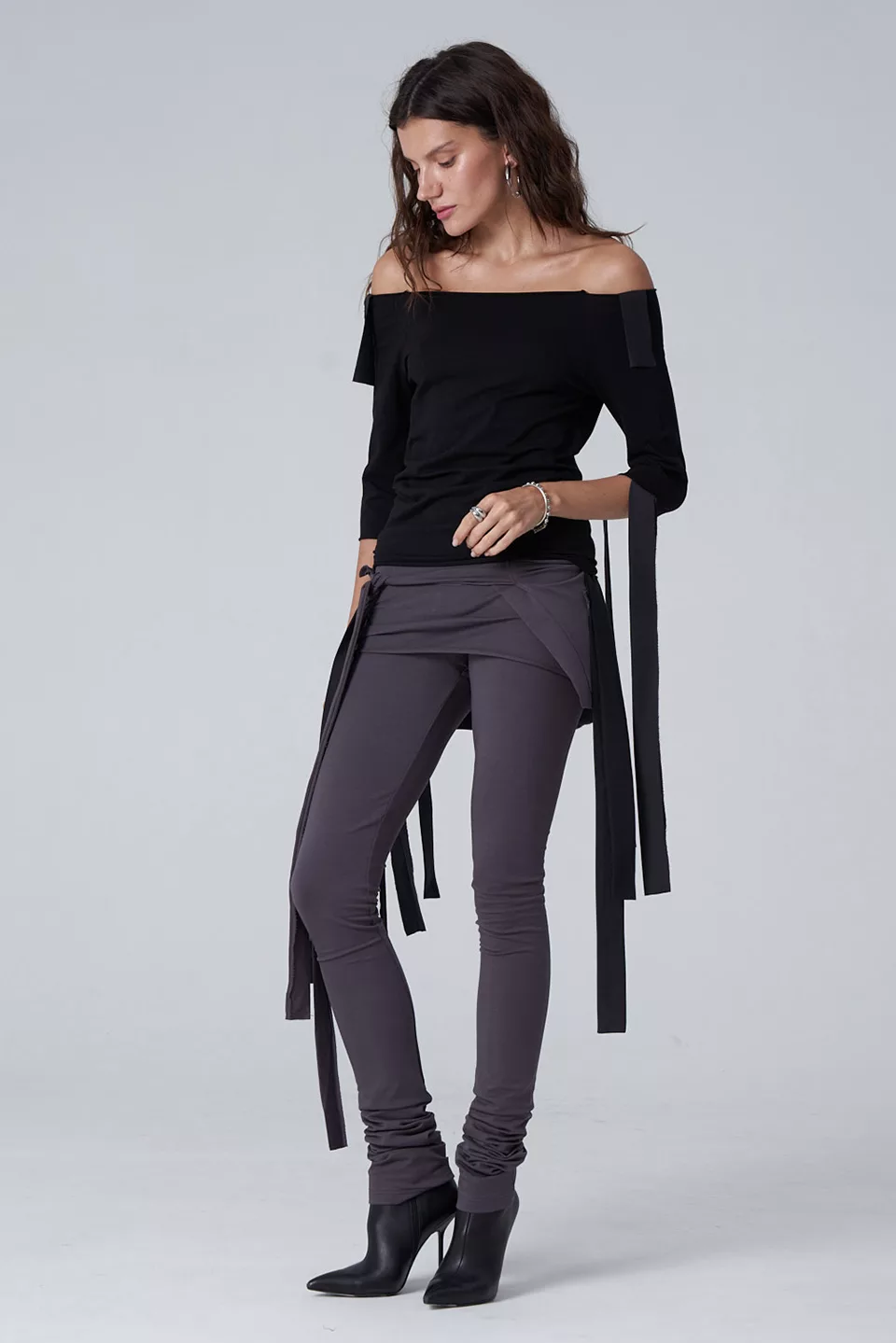 Leggings with belt-bag in gray color