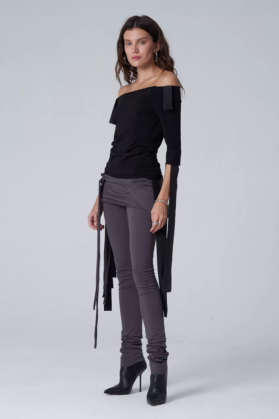 Leggings with belt-bag in gray color - Image 6