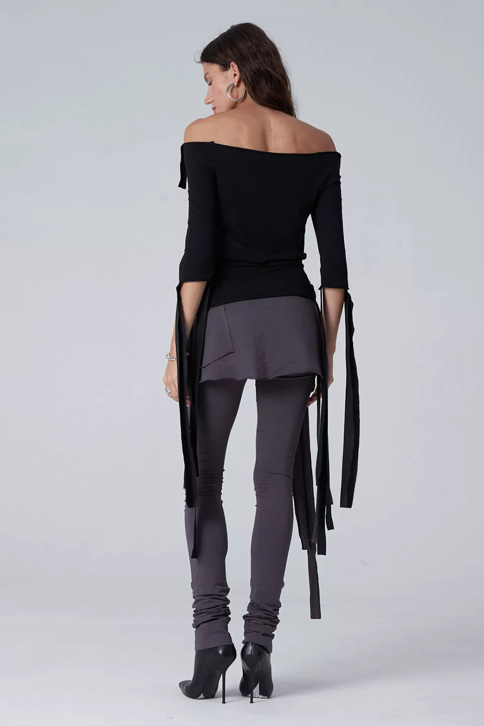 Leggings with belt-bag in gray color - Image 8