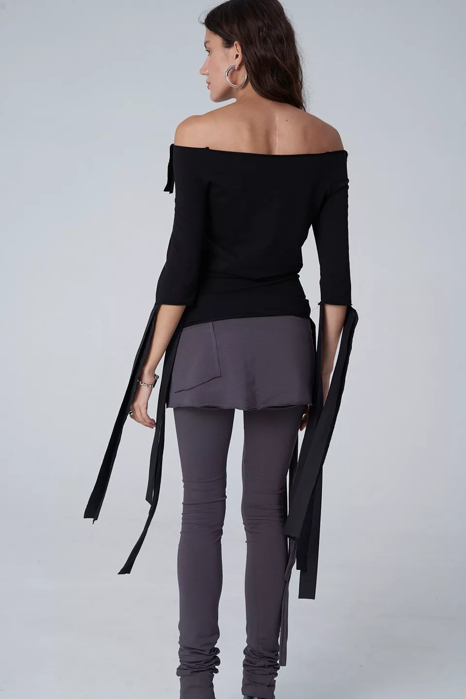 Leggings with belt-bag in gray color - Image 4