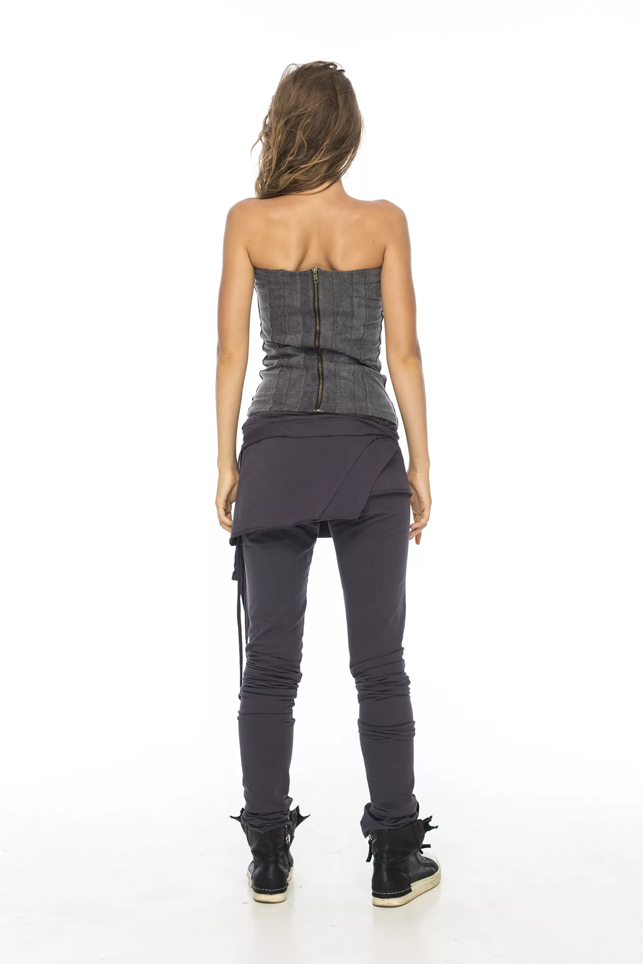 Leggings with belt-bag in gray color - Image 17
